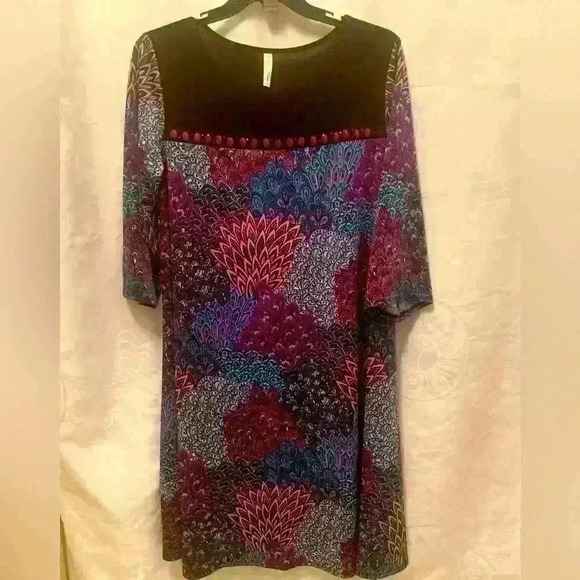per seption Dresses & Skirts - PerSeption Woman’s 2X purple, paisley, peacock tail jeweled a line dress